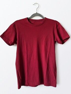 Uniqlo Crew Neck T-Shirt – Men XS – Burgundy